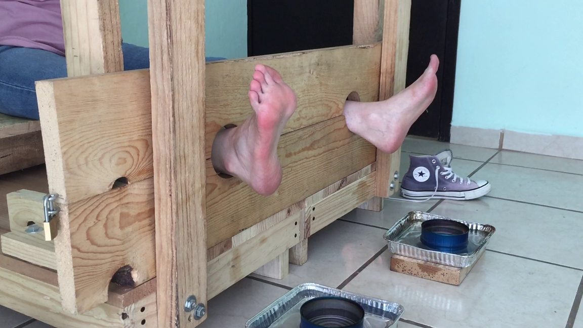 Warmlight feet torture
